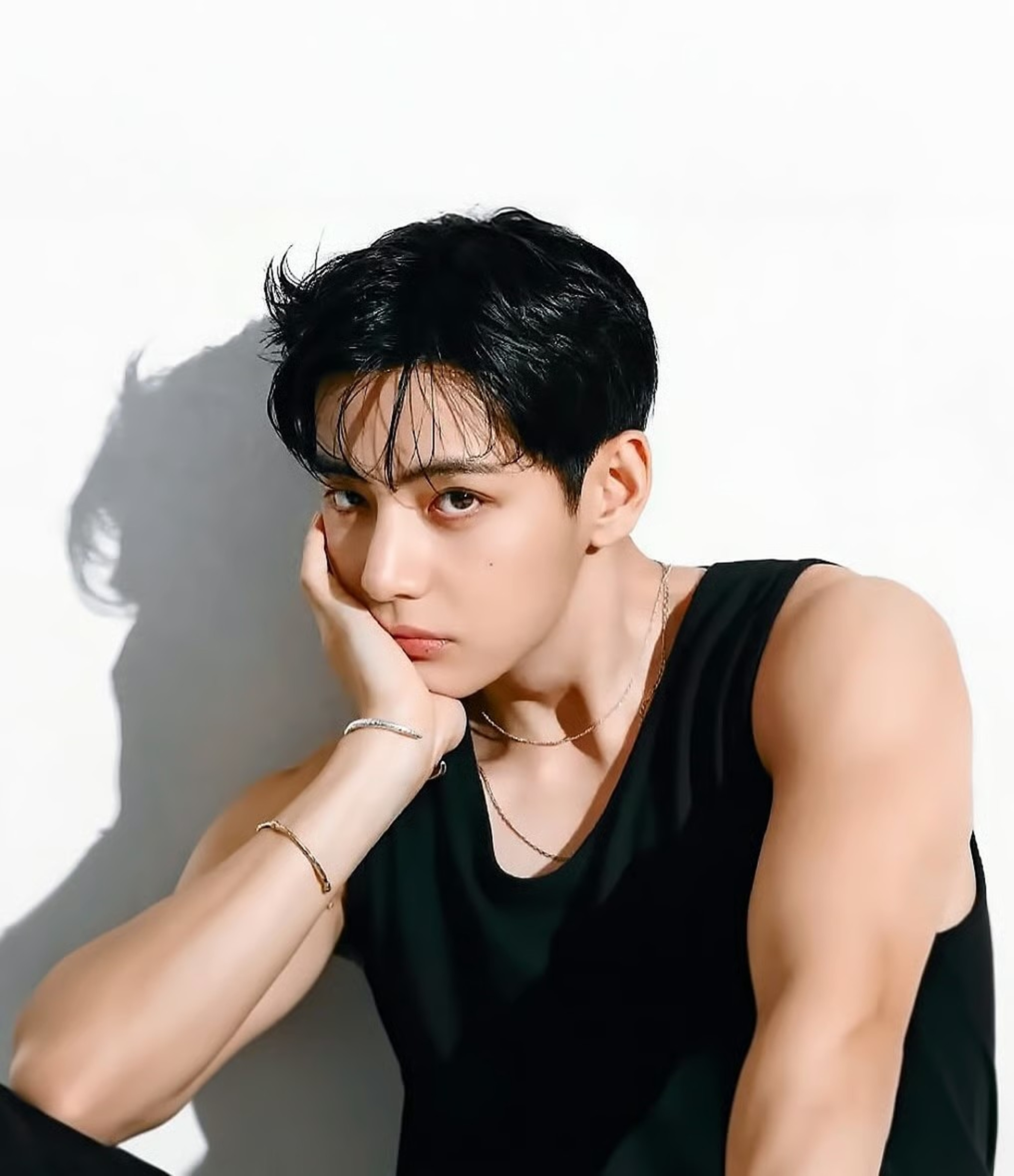 アイドル BTS V BTS V、“入門を誘う魔性の男アイドル”ランキング1位に | KOREA WAVE